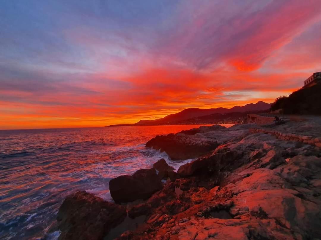 Apartmán Tuffonelblu Ventimiglia Exteriér fotografie