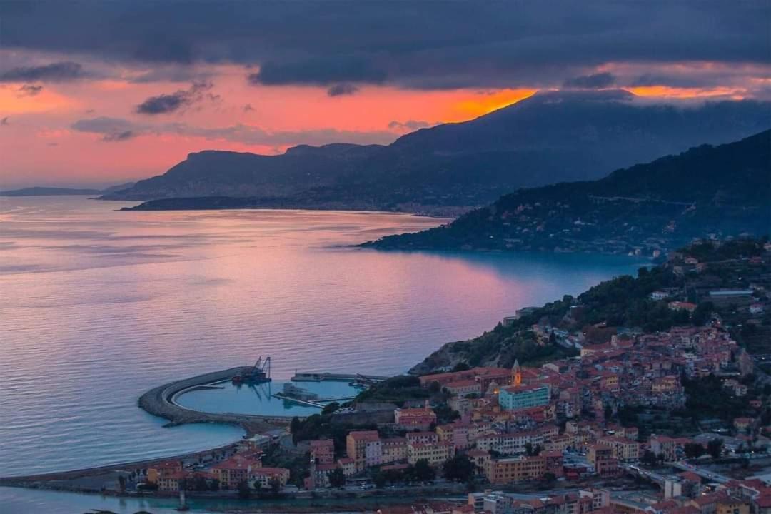 Apartmán Tuffonelblu Ventimiglia Exteriér fotografie
