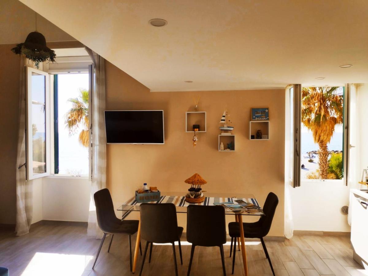 Apartmán Tuffonelblu Ventimiglia Exteriér fotografie